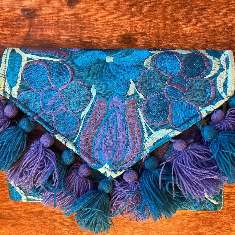Perfect gift! Gorgeous Handmade Embroided Clutch / Cross-body purse, Blue